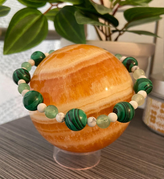 Malachite, Green Aventurine and Howlite Bracelet, handmade genuine gemstone stretch beaded bracelet for spiritual protection