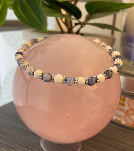 Sodalite and Howlite Bracelet, handmade 4mm genuine gemstone stretch beaded bracelet for spiritual healing and protection